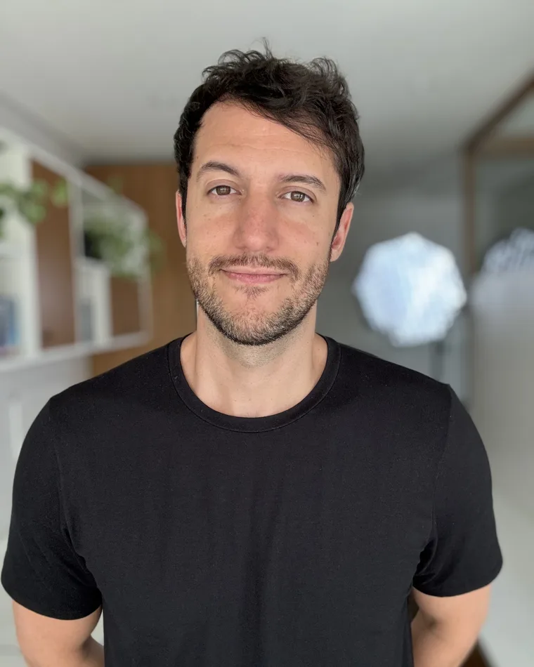 Marco Castello — Diretor da Essential Idiomas